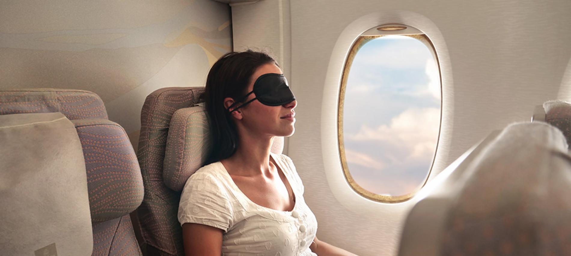 10 consejos para conciliar el sueño en el avión