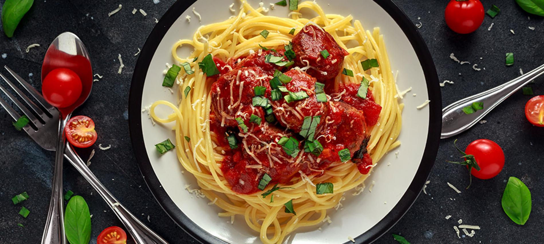 Spaghetti con albóndigas de carne de lomo y cordero